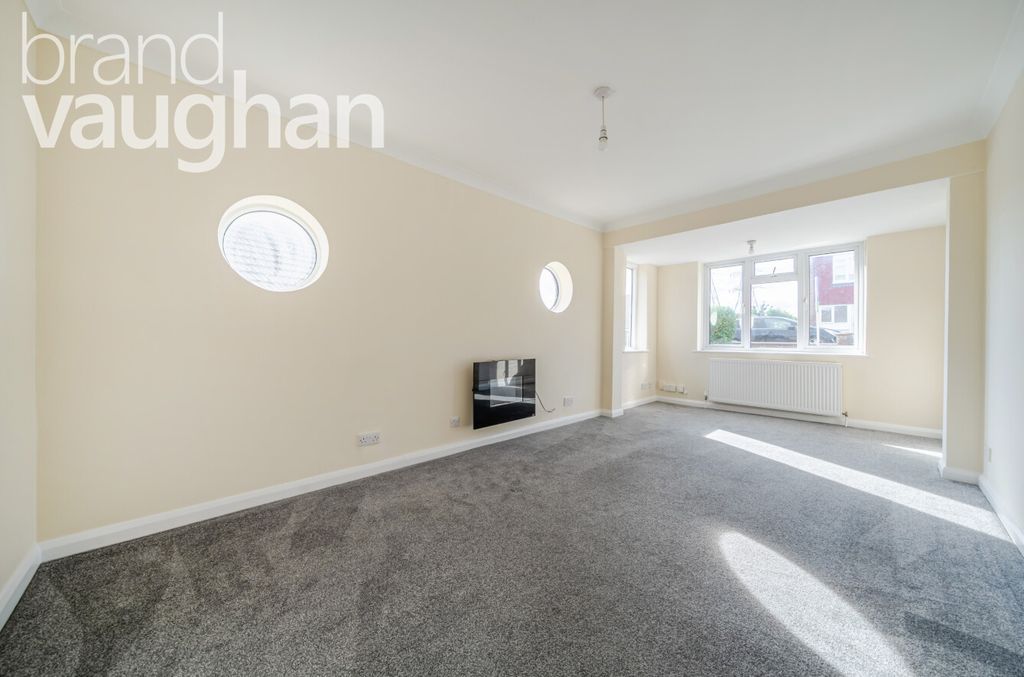 Property photo 2 of 9 Living Room