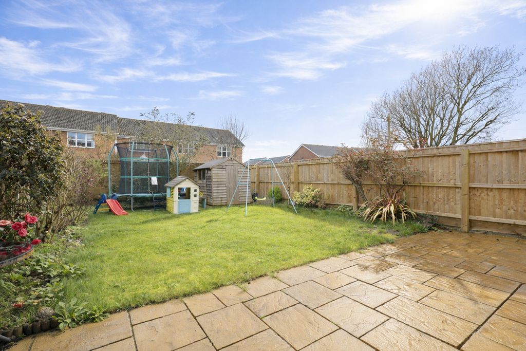 Property photo 2 of 9