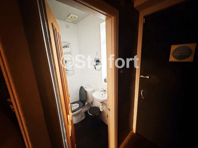 Property photo 3 of 4