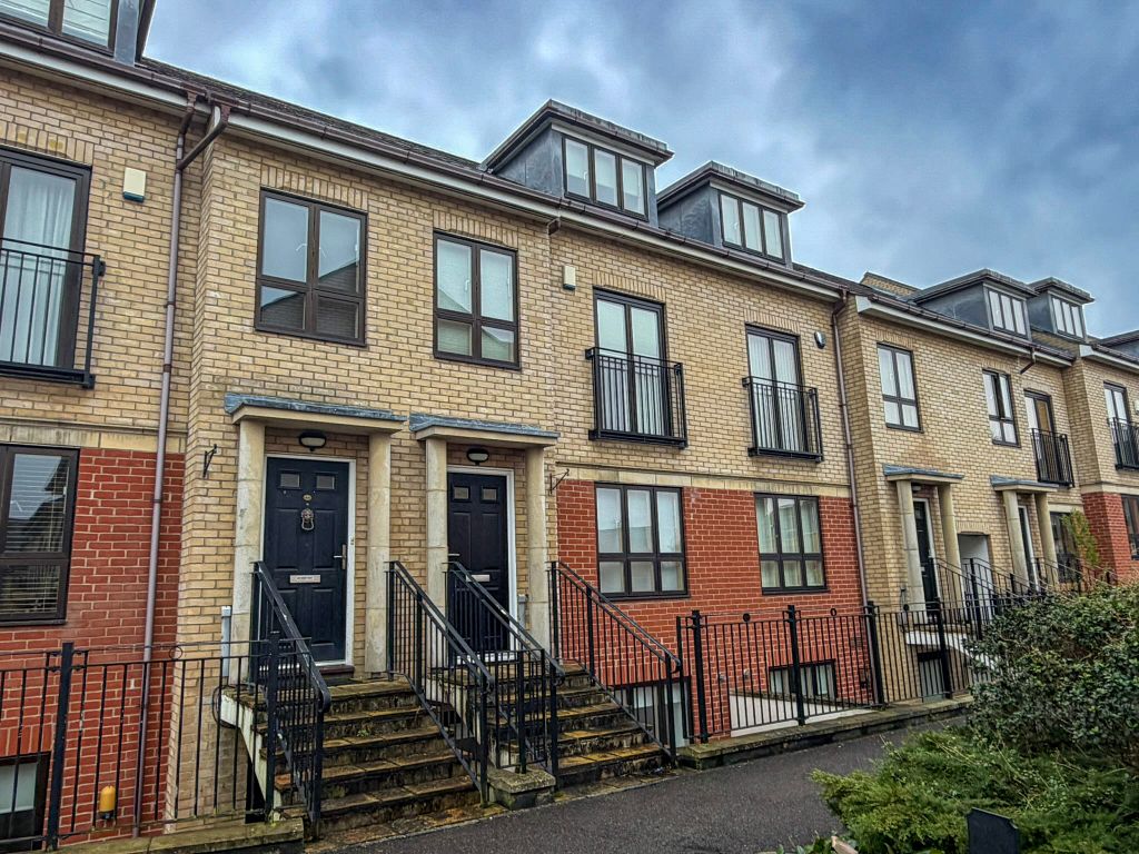 Property photo 1 of 20 Front