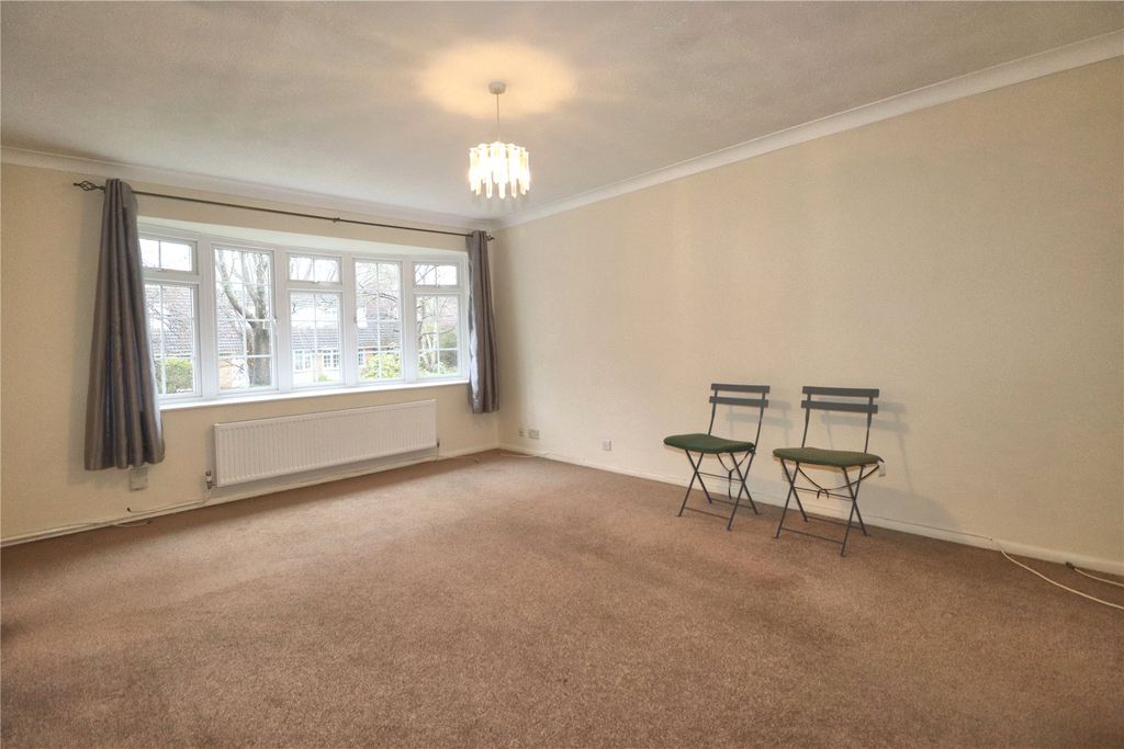 Property photo 3 of 11 Picture No. 02