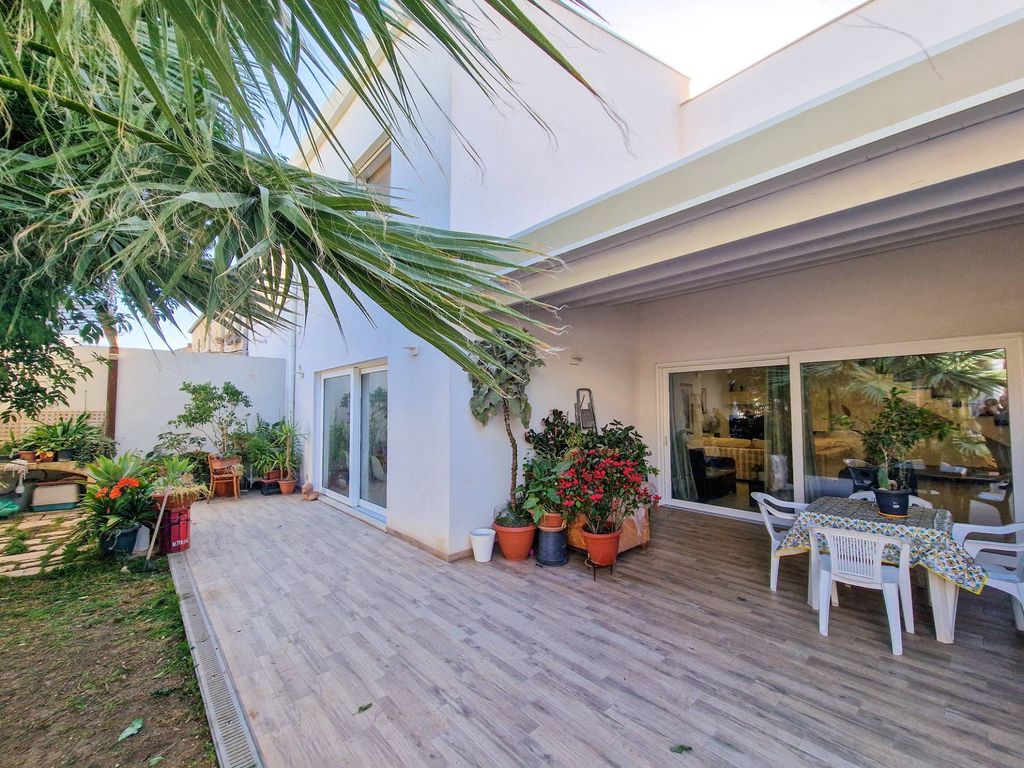 Property photo 1 of 34