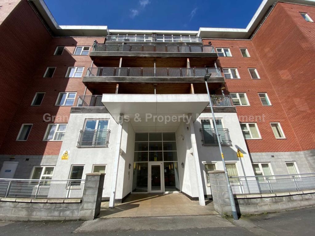 Property photo 1 of 11