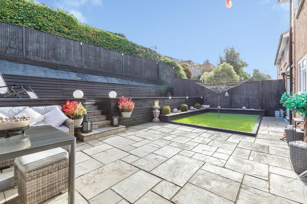 Property photo 3 of 26 Pbox-Img.Jpg