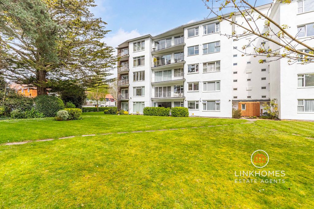 Property photo 1 of 39