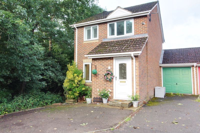 Property photo 1 of 12 Photo 7