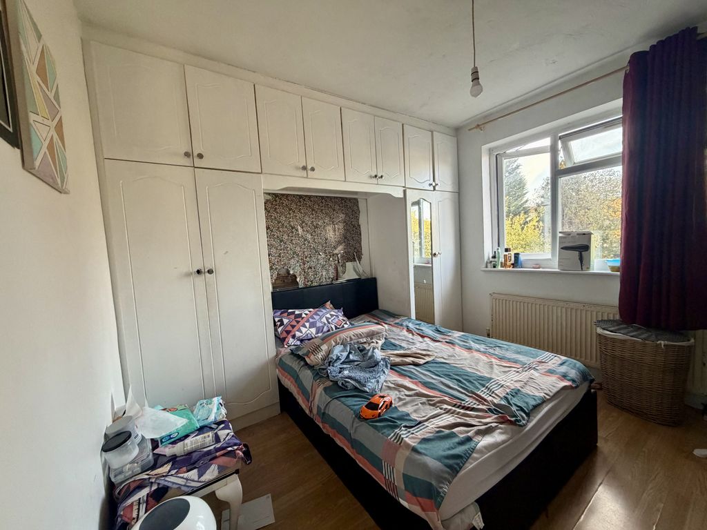Property photo 3 of 7 Img 5454