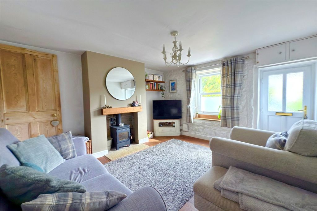 Property photo 2 of 13 Picture No. 10