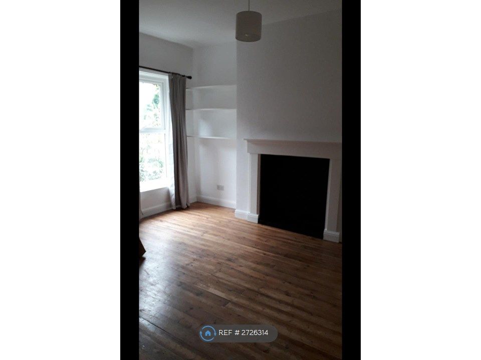 Property photo 1 of 10 Sitting Room