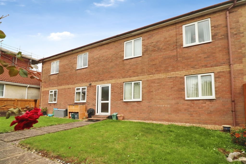 Property photo 3 of 31