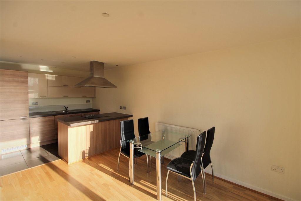 Property photo 3 of 13 Photo 11