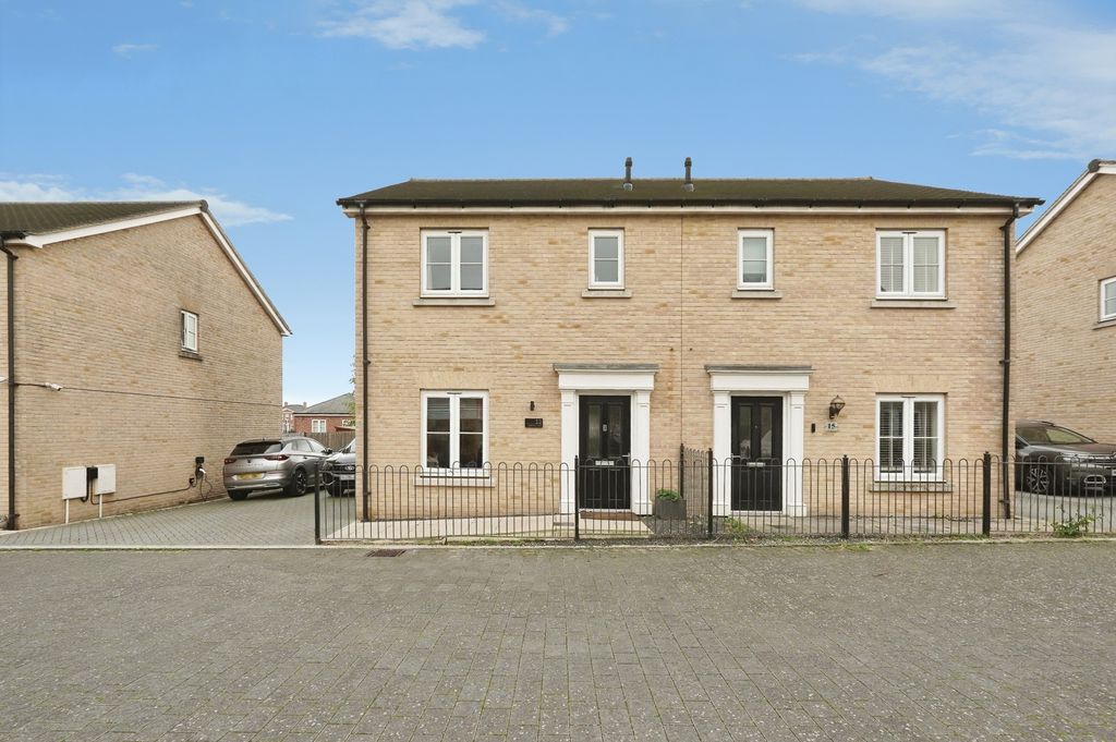 Property photo 1 of 19 Pbox-Img.Jpg