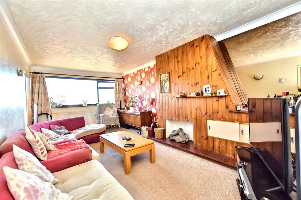 Property photo 2 of 15 Picture No. 16