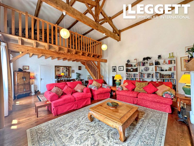 Property photo 2 of 10