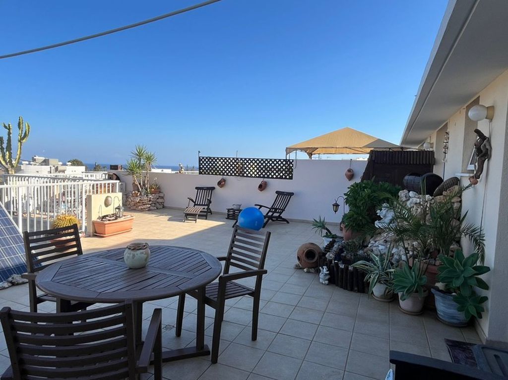 Property photo 2 of 13 Large Uncovered...