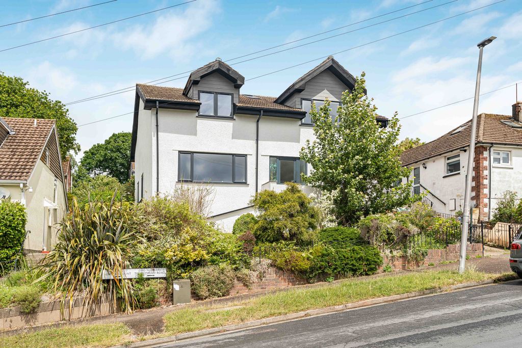 Property photo 1 of 24