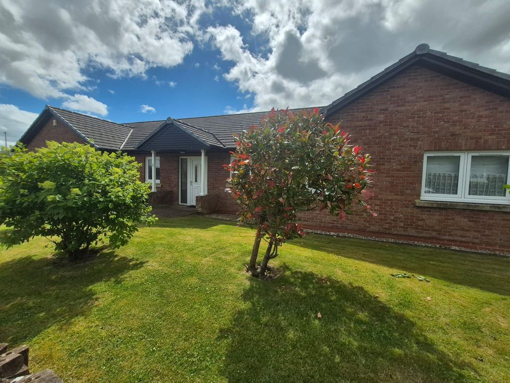 Property photo 2 of 24