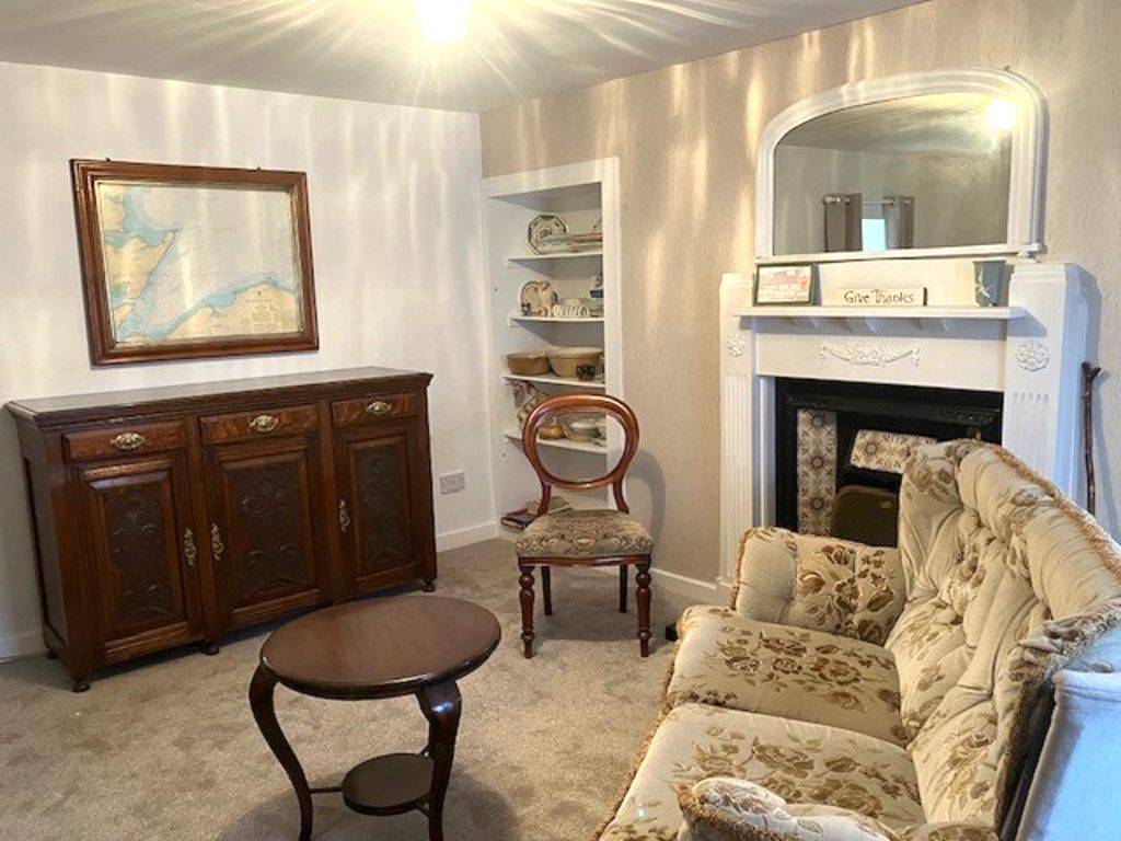 Property photo 2 of 14