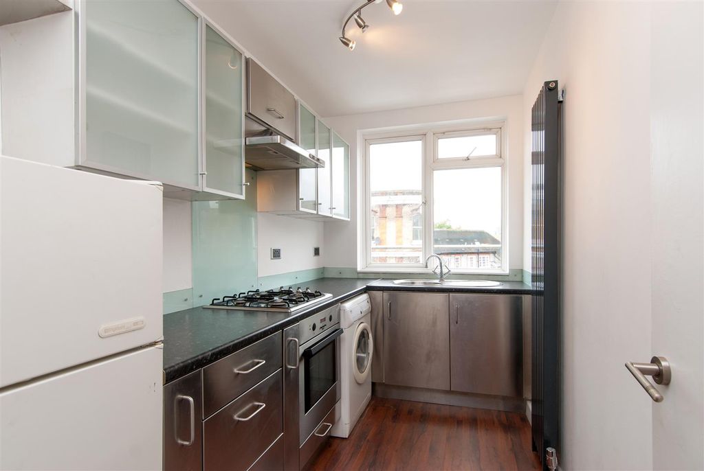 Property photo 3 of 12 Kitchen.Jpg