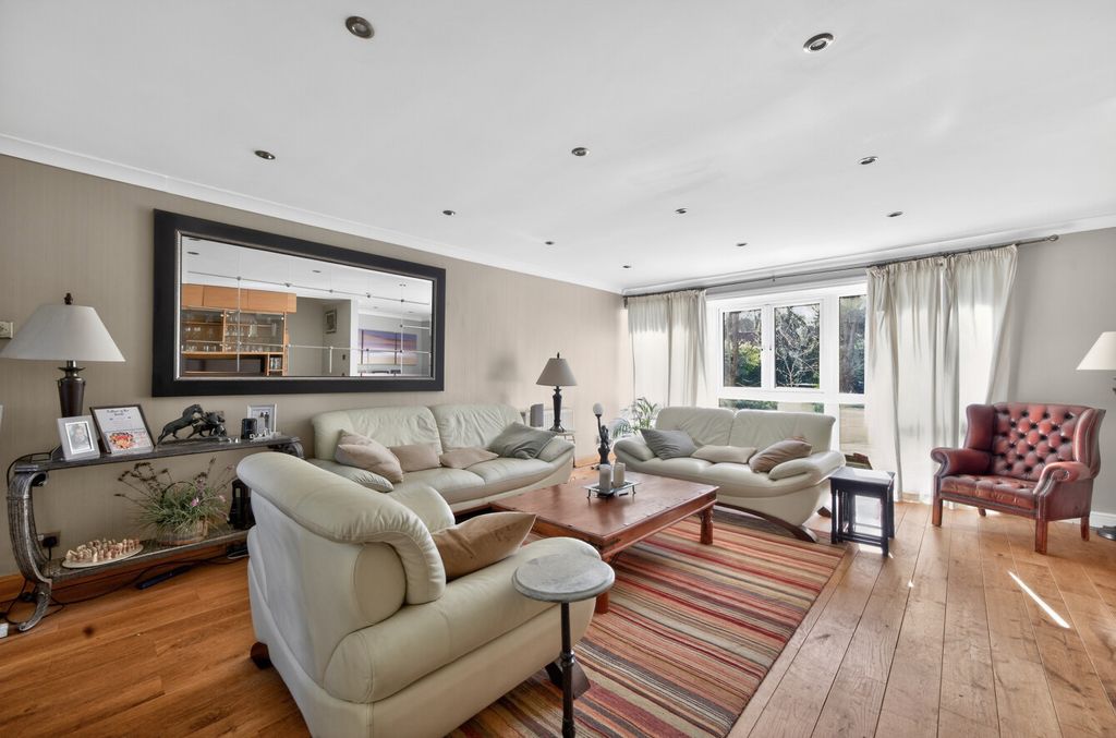 Property photo 2 of 26 Picture 2