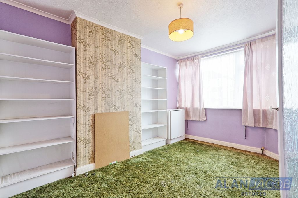 Property photo 3 of 30
