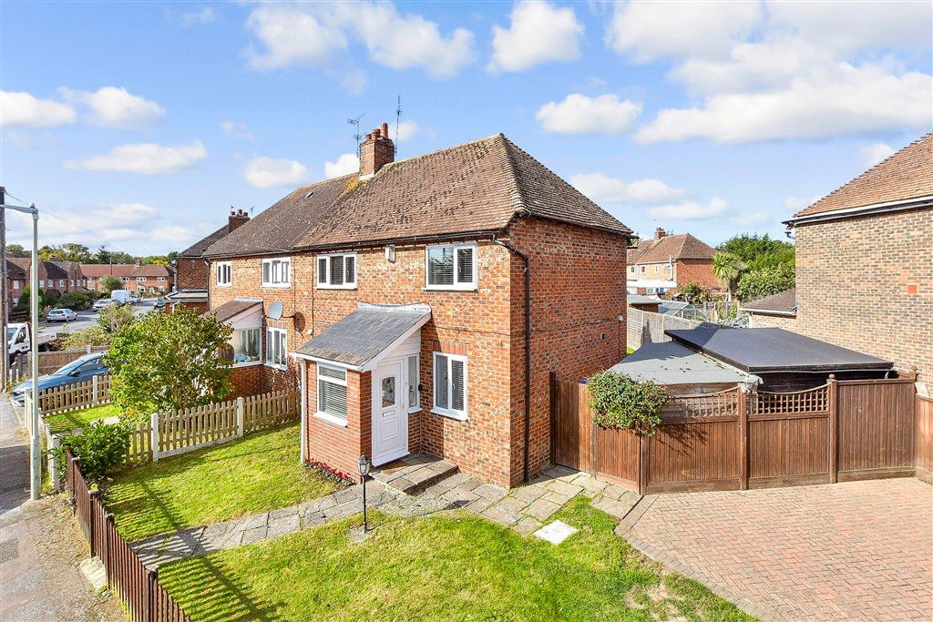 Property photo 3 of 16 External (Web)