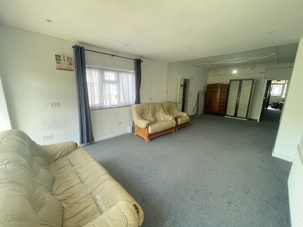 Property photo 1 of 14 4170771