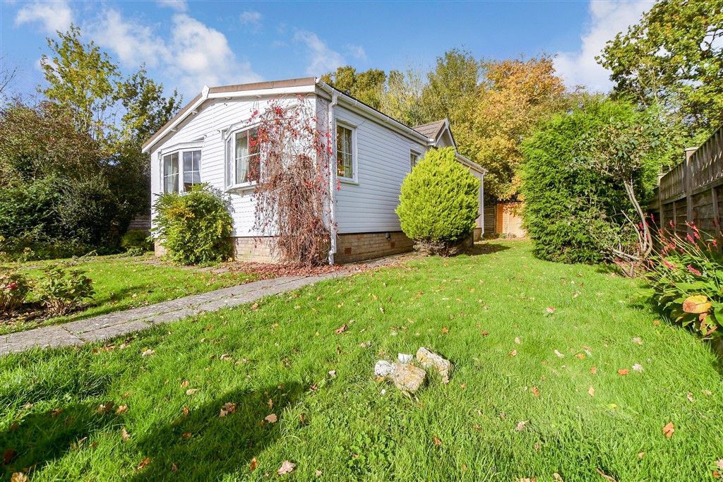 Property photo 1 of 9 Front Garden