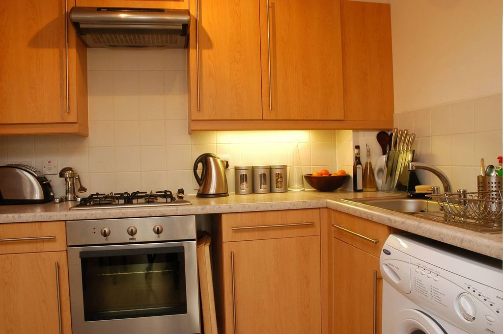 Property photo 3 of 5