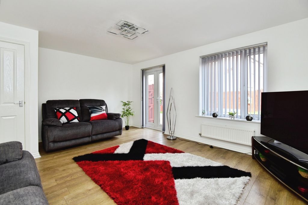 Property photo 2 of 16 Pbox-Img.Jpg