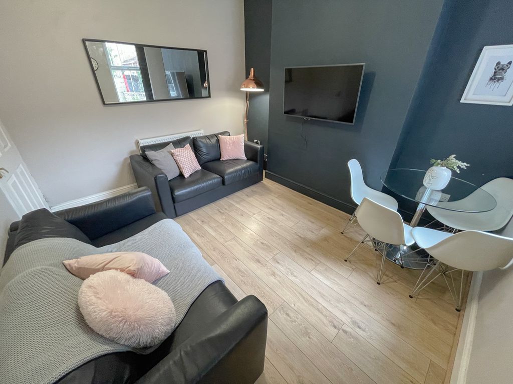 Property photo 1 of 9 40 Saxony(7)