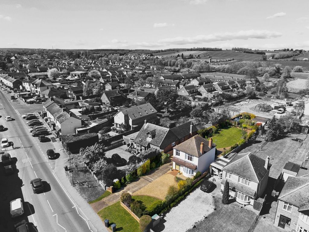 Property photo 1 of 28