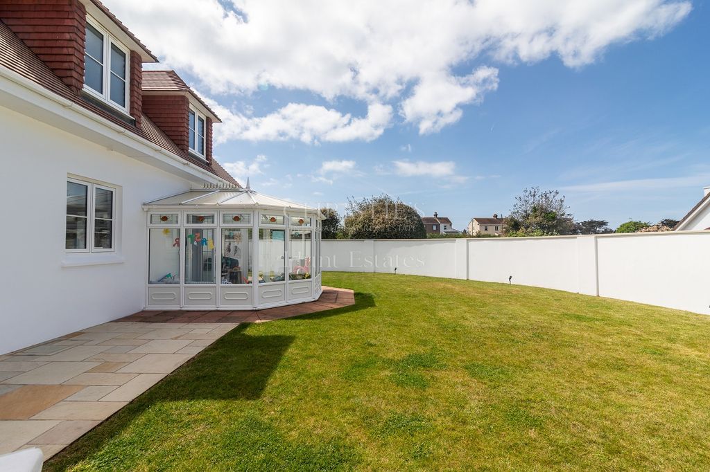 Property photo 2 of 23 Not Specified