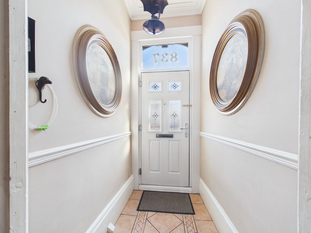 Property photo 3 of 27