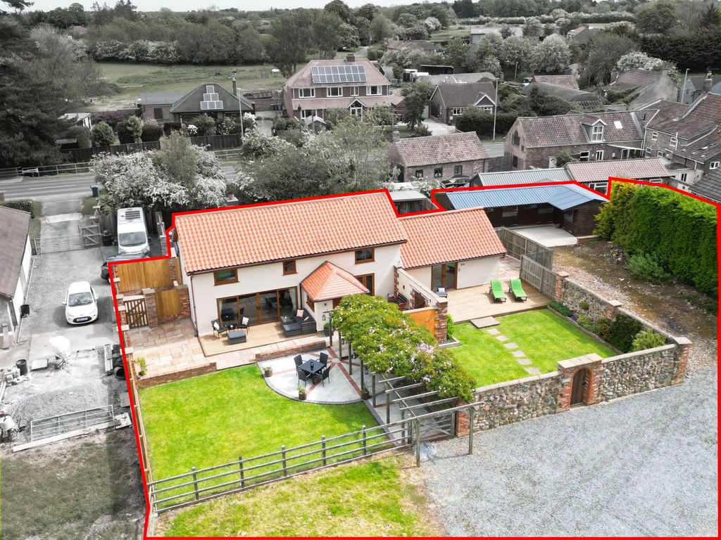 Property photo 3 of 40