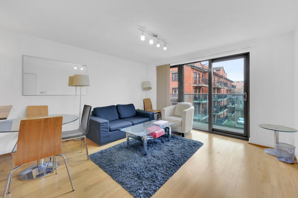 Property photo 1 of 17 Picture No. 25