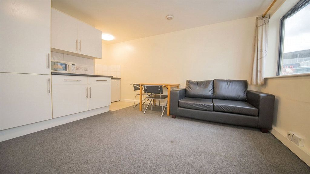 Property photo 1 of 5 Picture No. 04