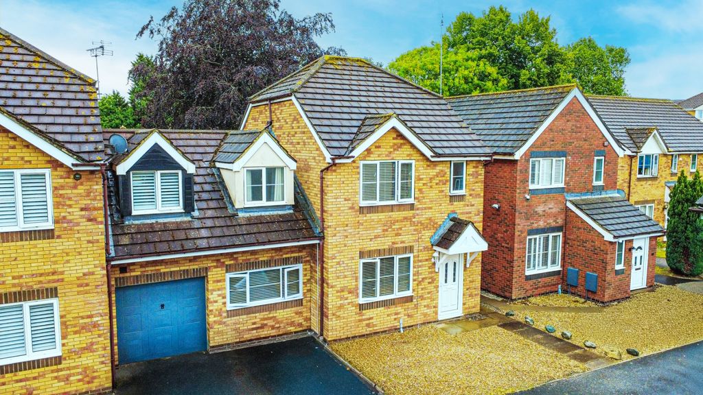 Property photo 1 of 27 4948012