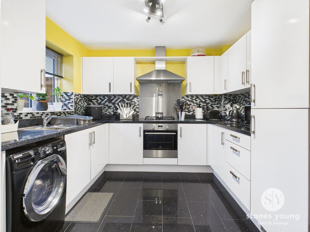 Property photo 3 of 22