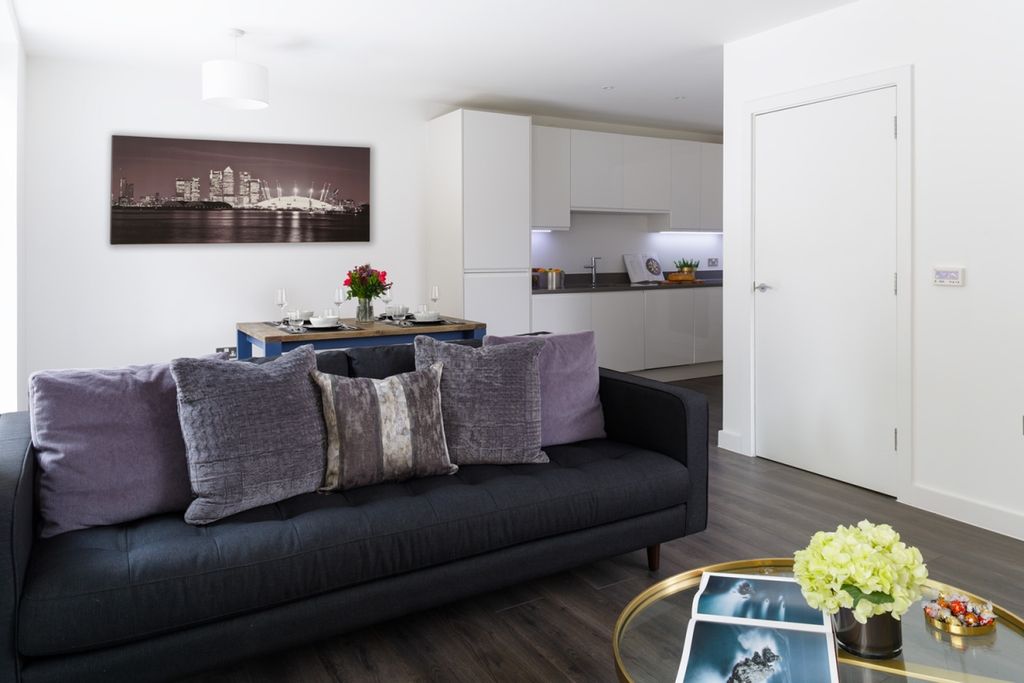 Property photo 1 of 16 Batavia_01v1_Lowr...