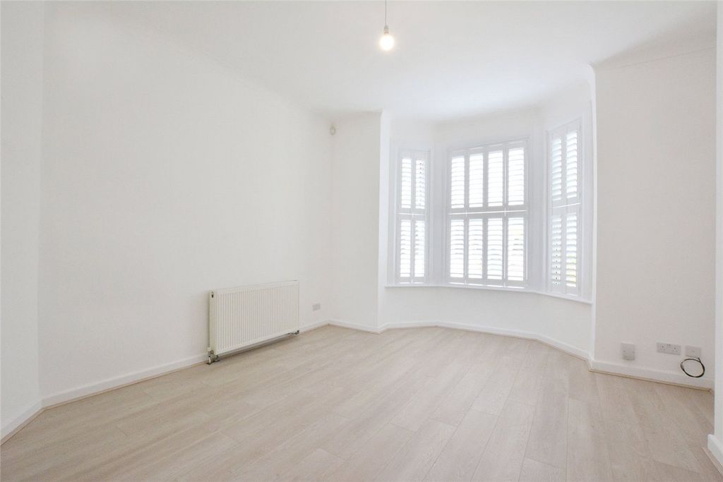 Property photo 3 of 15 Picture No. 03