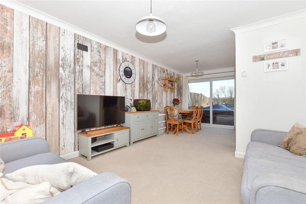 Property photo 3 of 9 Lounge/Dining Room