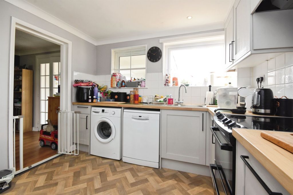 Property photo 3 of 18