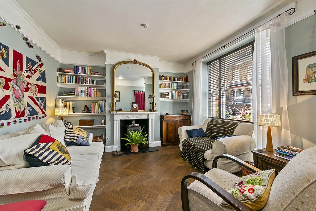 Property photo 2 of 15 Picture No. 19