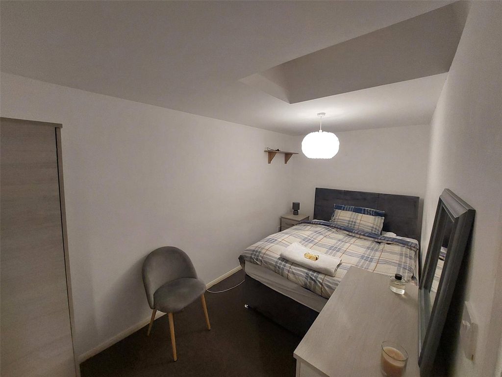 Property photo 2 of 8 Picture No. 03