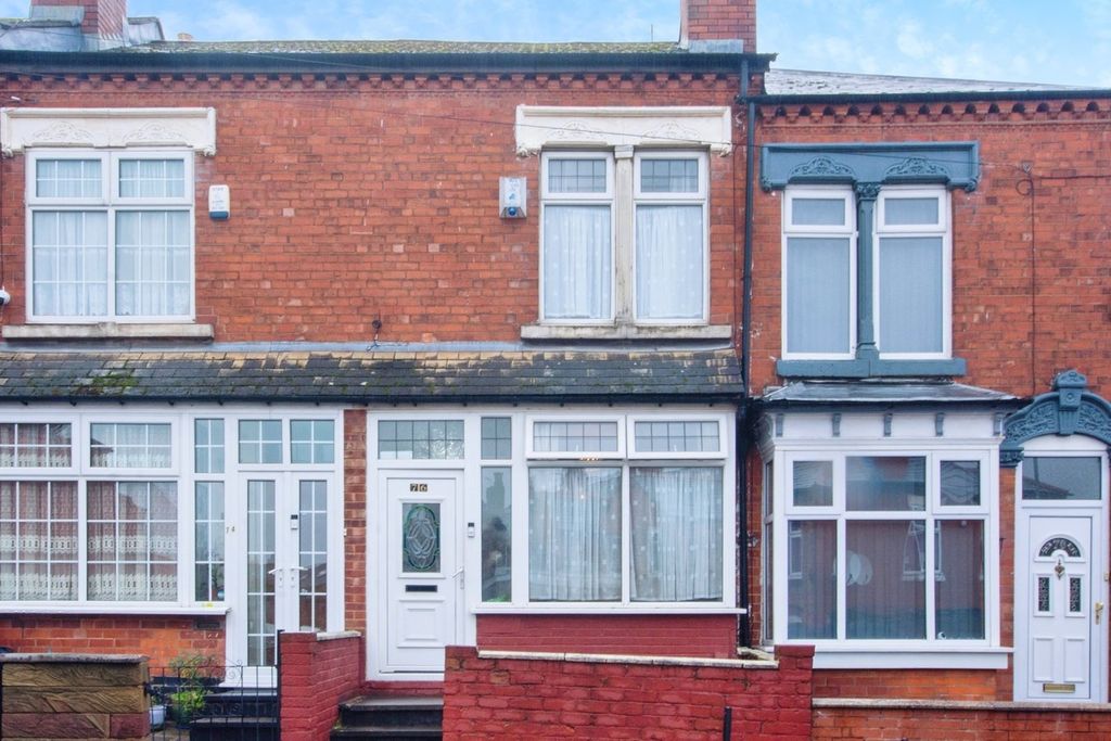 Property photo 1 of 18