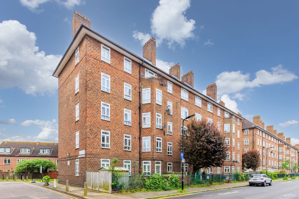 Property photo 2 of 7