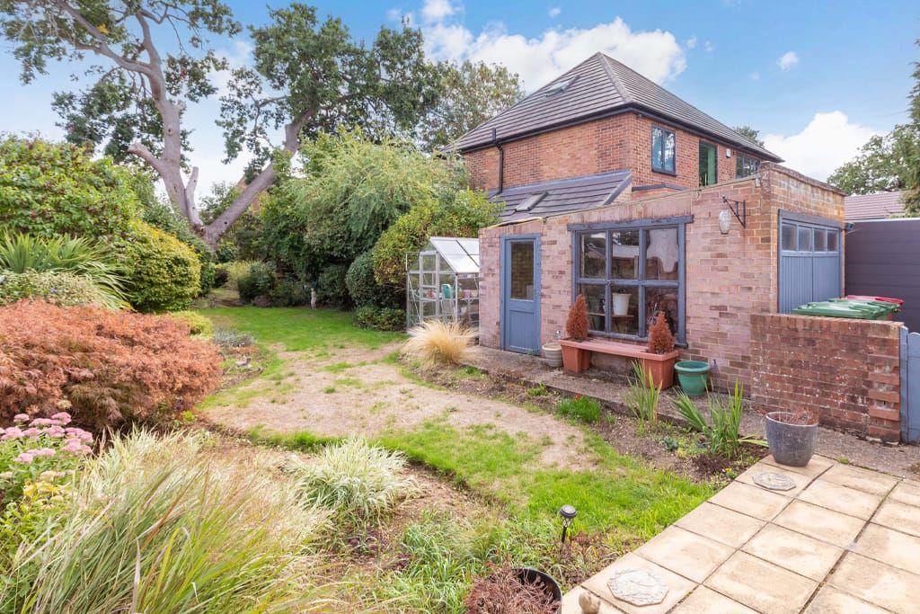 Property photo 2 of 11