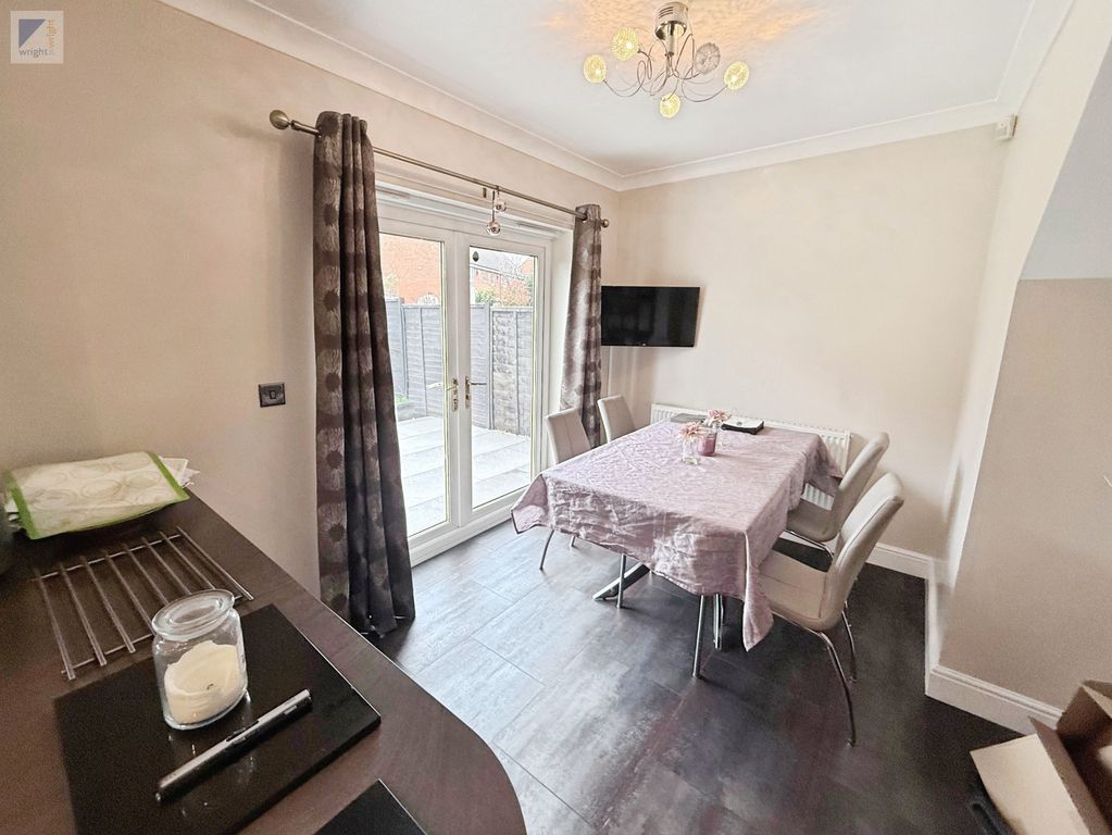 Property photo 3 of 18 Gallery