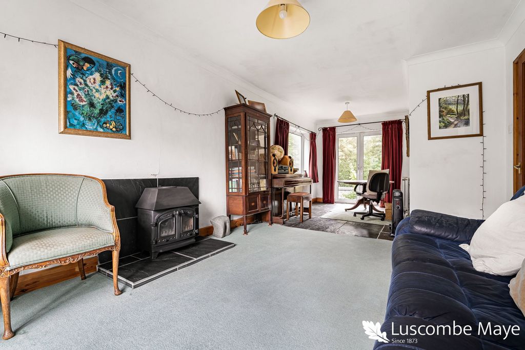 Property photo 3 of 26